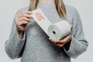 Thermorolle 80 x 80m x 12 (Ø 78mm) BPA‑frei mit Rückseitenaufdruck „A“ rot